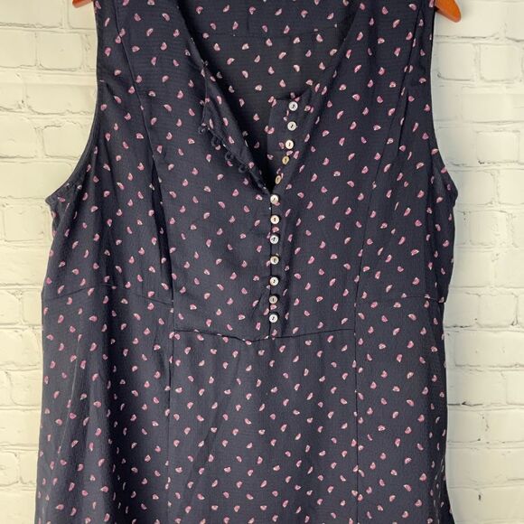 Q&A Sleeveless Blouse 1X  - Picture 4 of 14